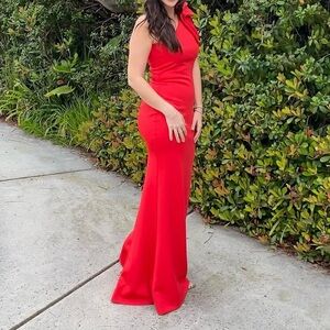 Elegant Ruffle-Shoulder Mermaid Dress - Red